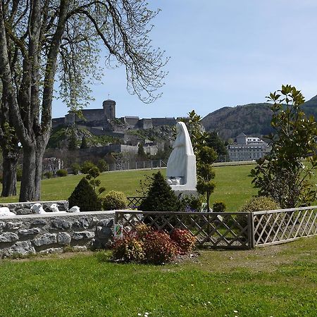 Hotel Saint-Charles Lourdes Exterior photo