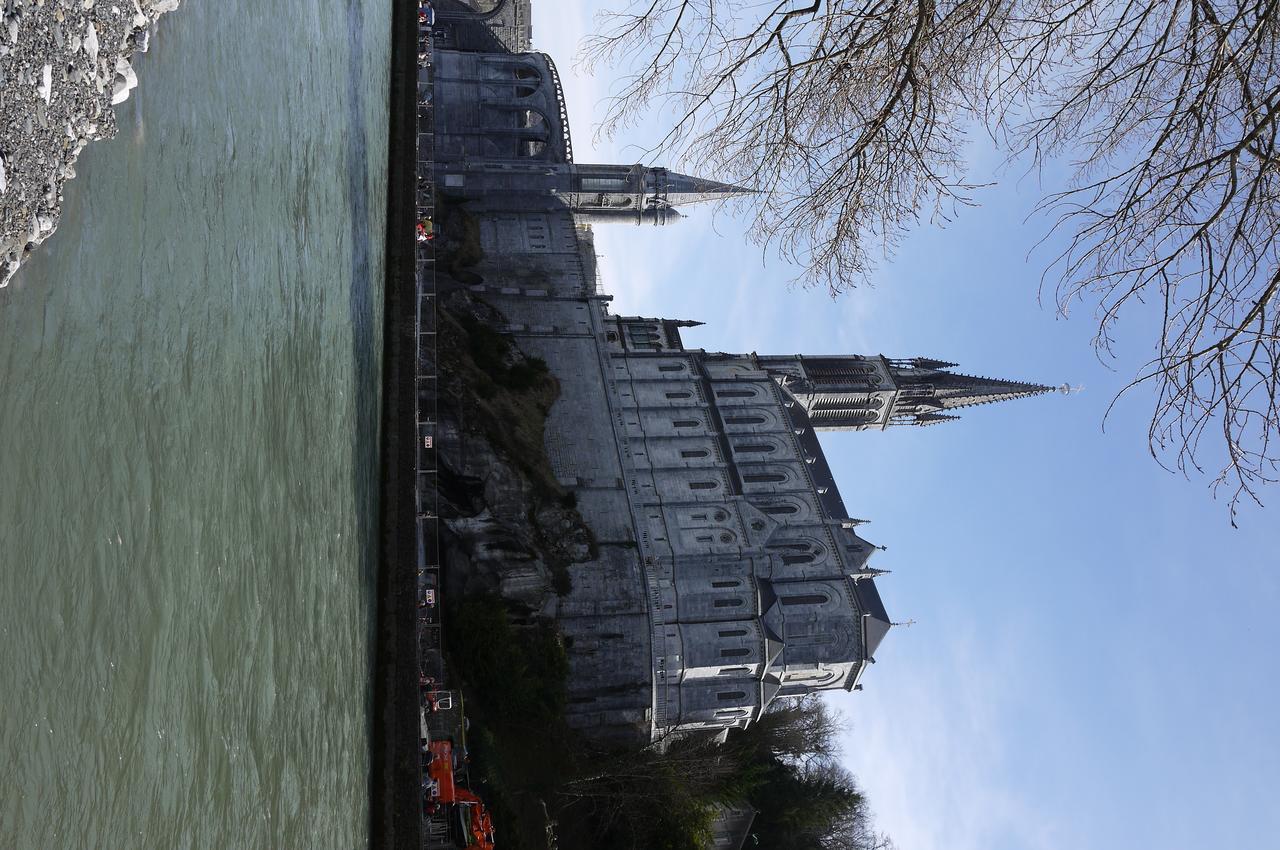 Hotel Saint-Charles Lourdes Exterior photo